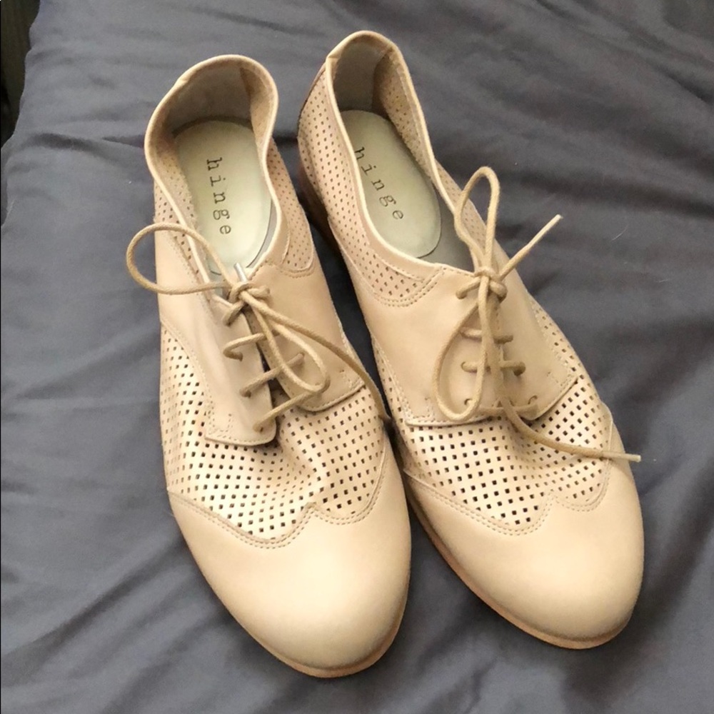 Hinge Tan Oxford Shoes